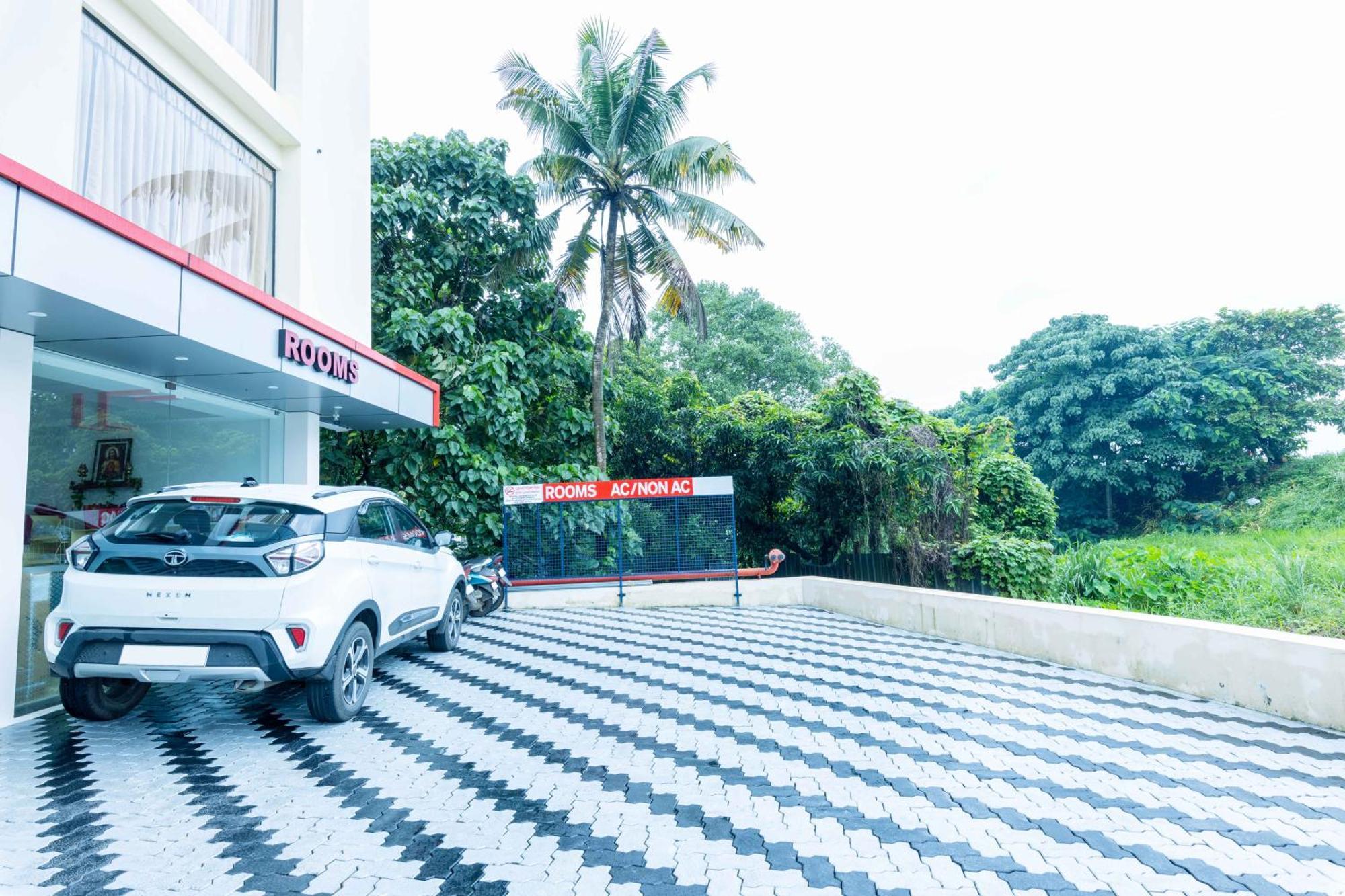 Treebo Airsuite Airport Hotel Kochi Exterior foto